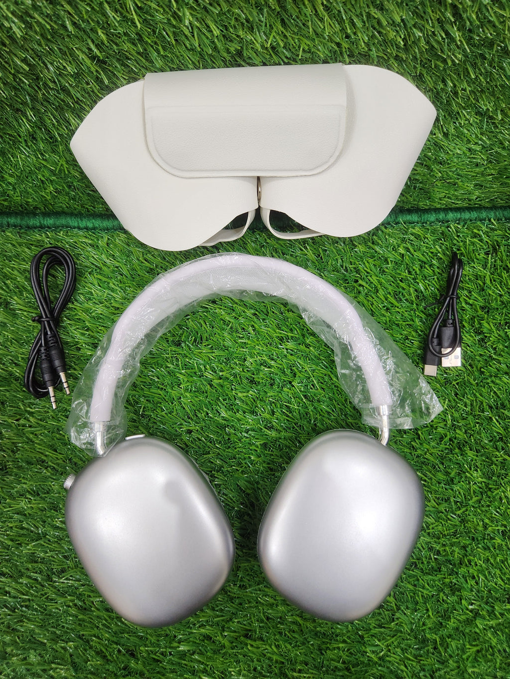 Wireless and Wired Air Pod Max